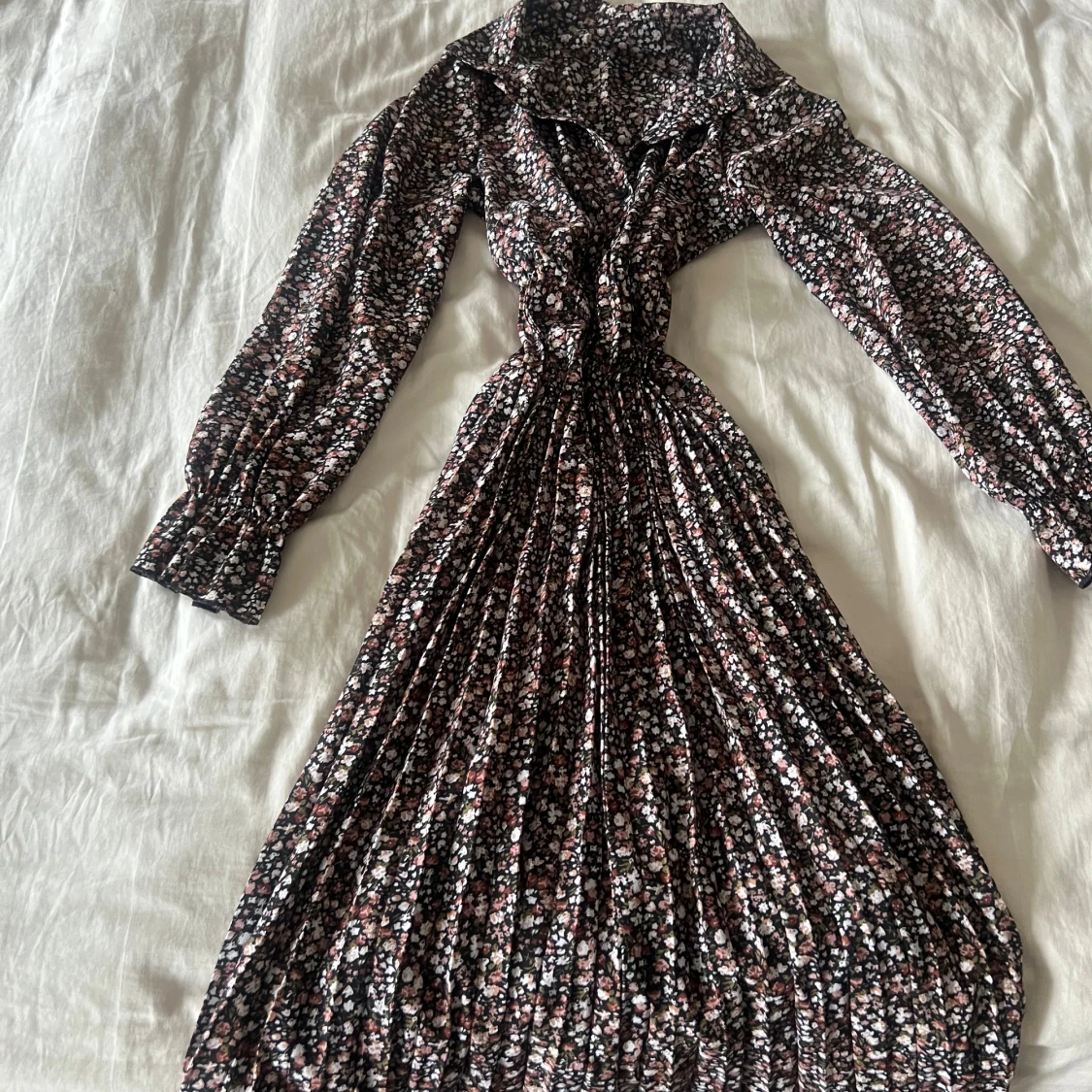 Blommig långklänning - 1