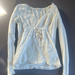 Odd Molly topp - Säljer min jättesöta topp från Odd Molly. Jätte bekväm och fin.