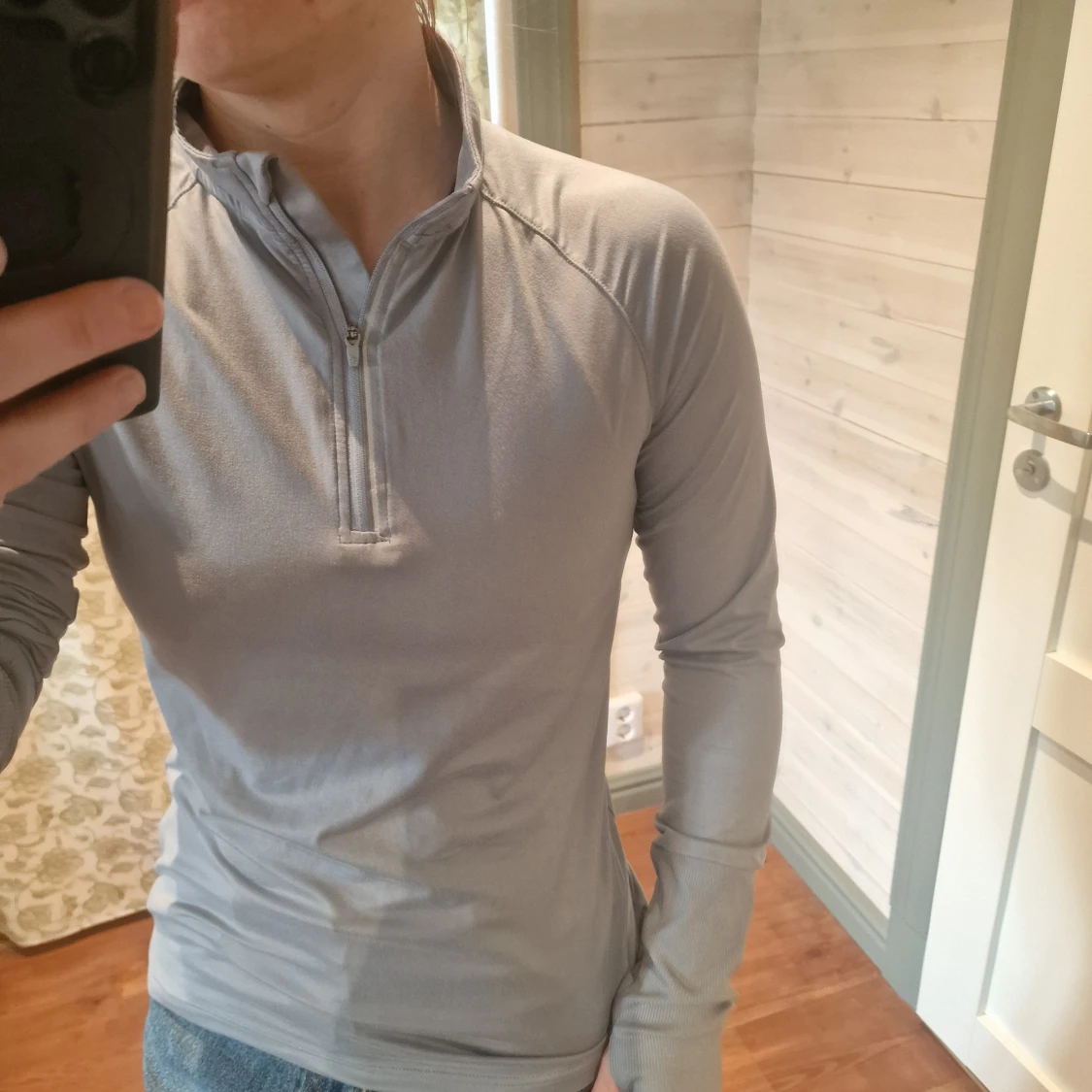 Grå långärmad tröja från Energetics - 2