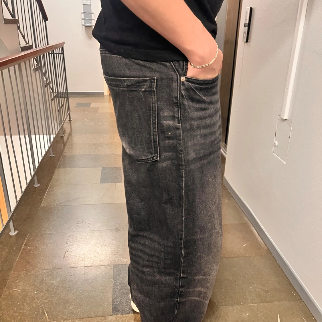 Svart jeansbyxor H&M - 1