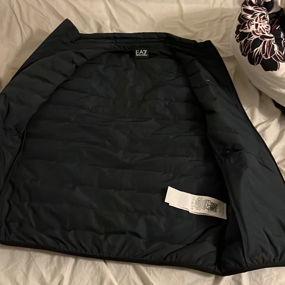 Mörk blå dunväst från EA7 - 3