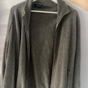 Ralph lauren Kashmir zip-up  - Kashmir zip från Ralph lauren i bra skick 