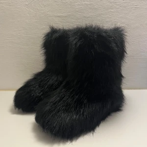 Rave Wonderland Fur Boots - Köpta i LA 