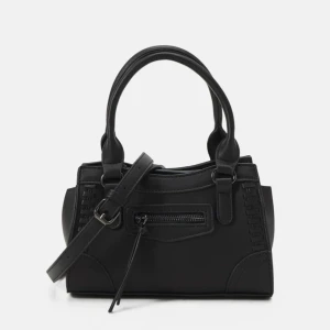 Svart handväska  - Säljer denna snygga väska från Gina tricot😊 använd cirka 10ggr! Finns inte längre💗