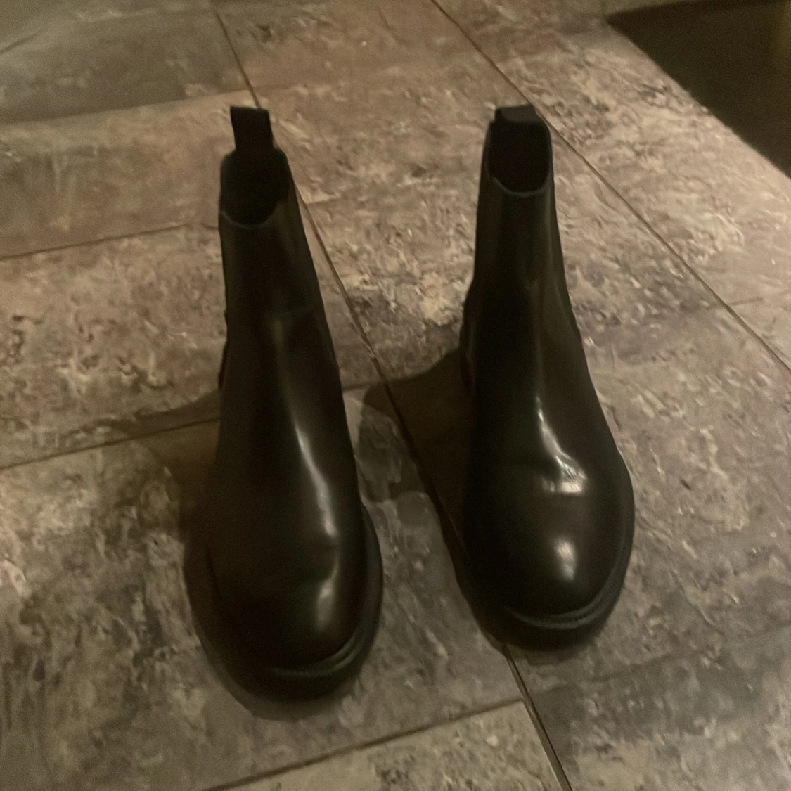 Svarta boots John Henrik