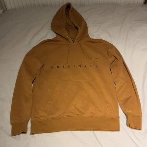 Jack and jones hoddie - Vanlig hoddie från jack and jones