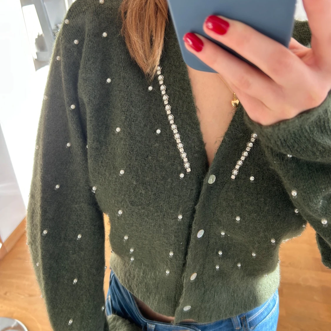Grön kofta från Zara med pärldetaljer - 1