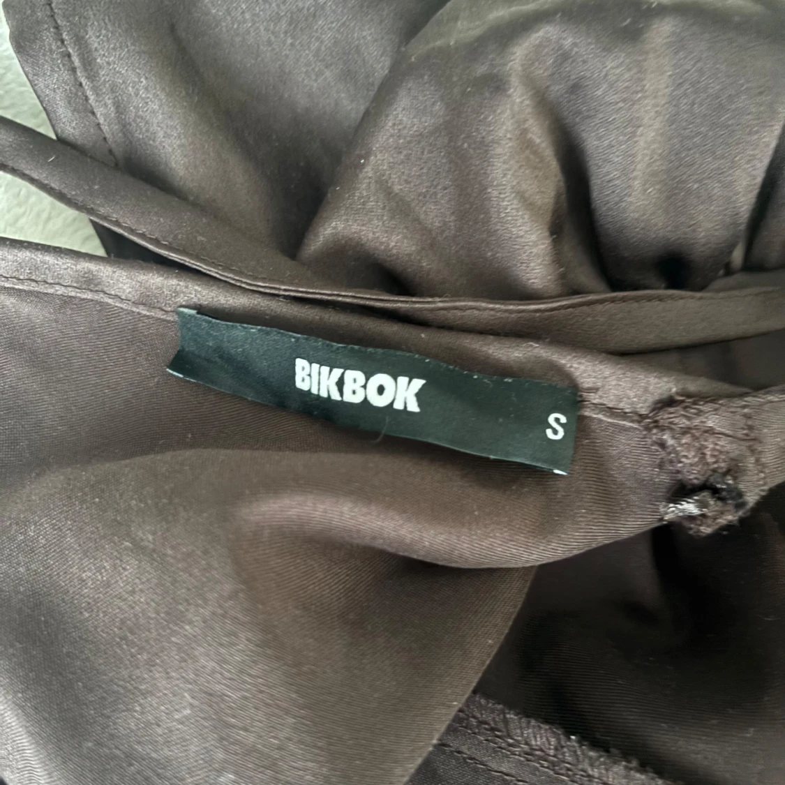 Brun topp från BikBok - 3