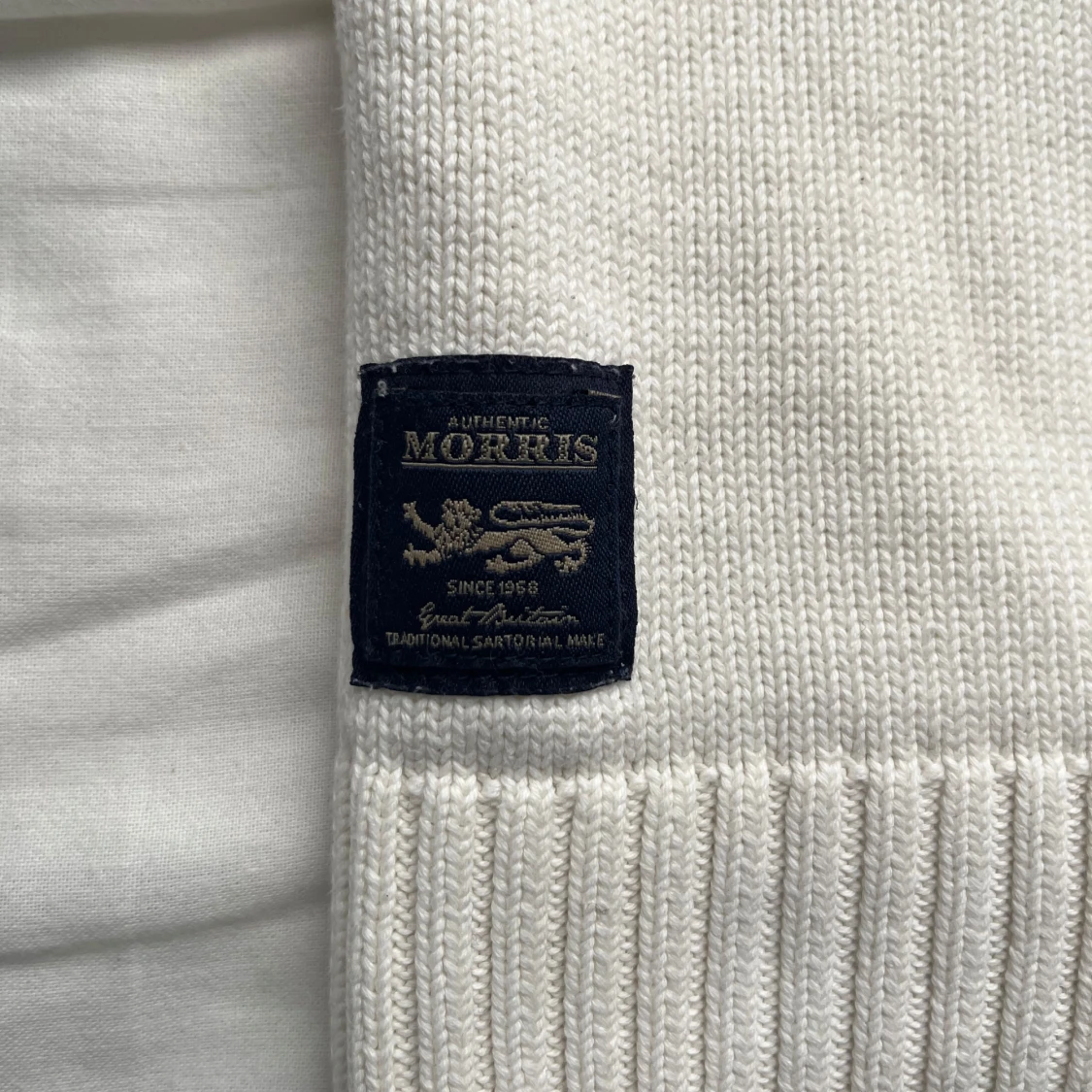 Vit stickad tröja från Morris - 2