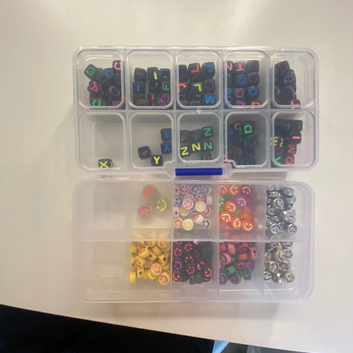 Pärlkit med smileys och bokstäver - 3