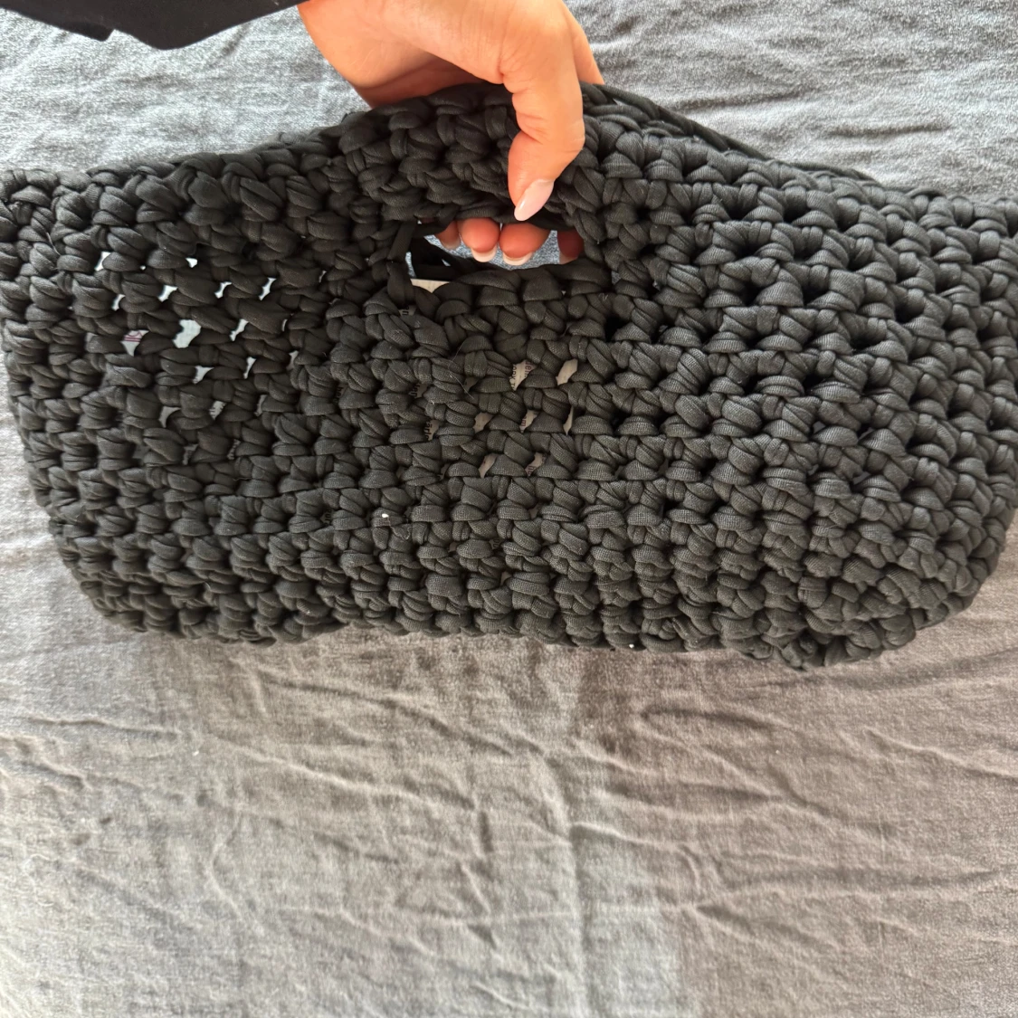 Svart stickad väska - 4