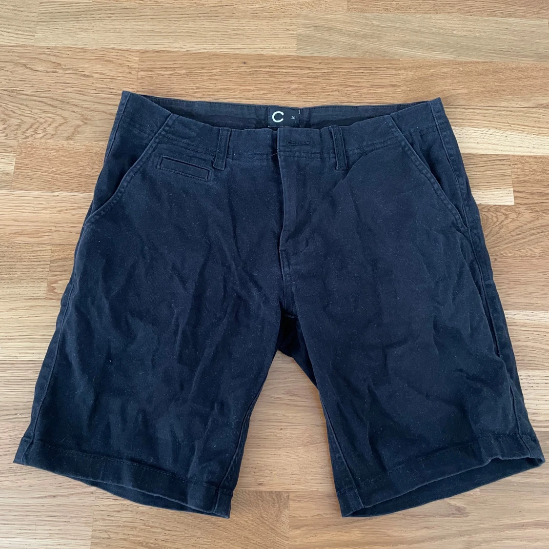 Svarta shorts från Cubus med fickor