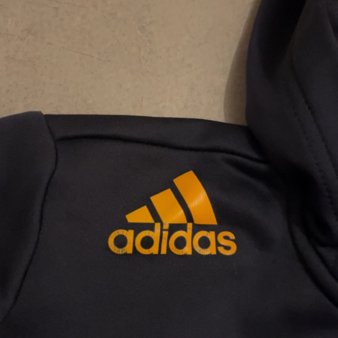 Mörkblå Adidas kofta med huva - 2