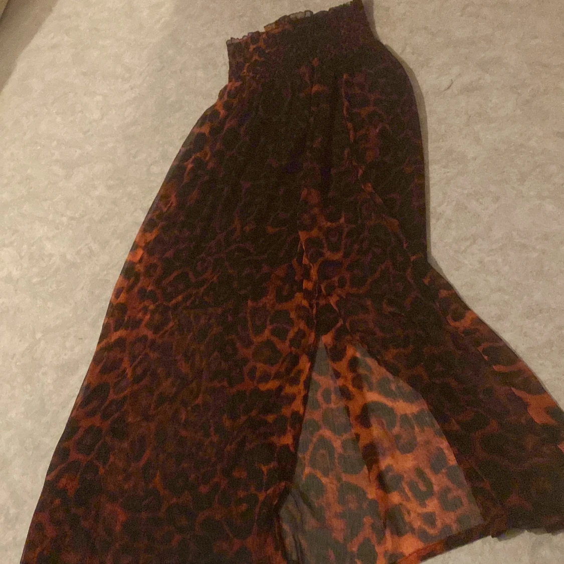 Leopardmönstrad långkjol med resårmidja - 1