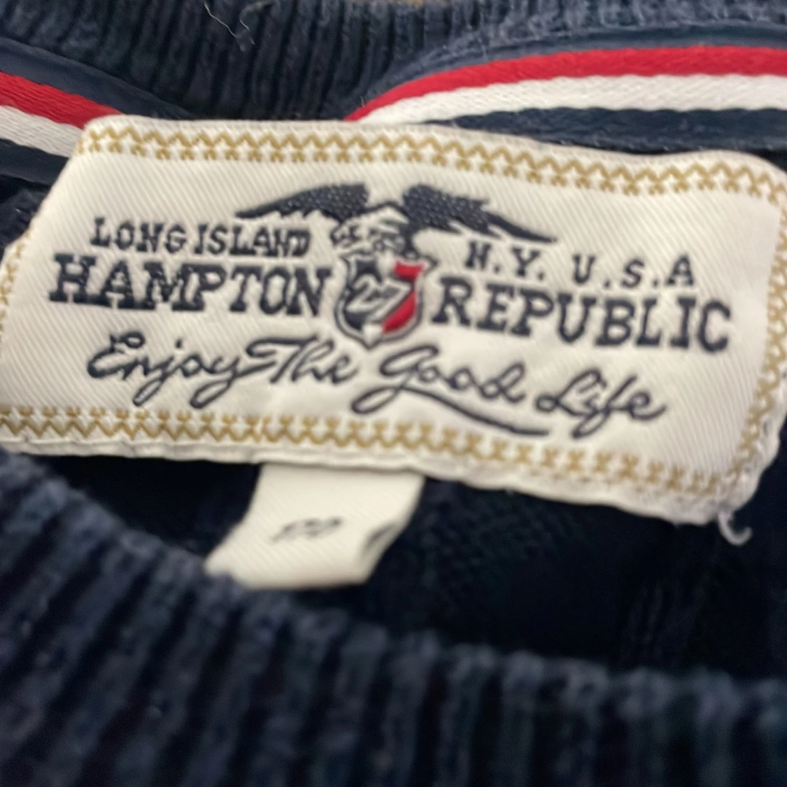 Mörkblå kabelstickad tröja från Hampton Republic st 170 - 1