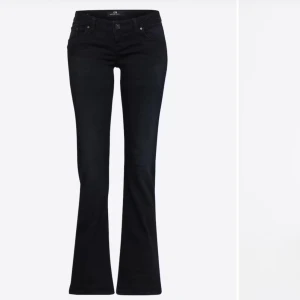 Ltb jeans - Intressekoll på mina lågmidjade jeans från LTB! Endast använda ett fåtal gånger ❤️ köpta för 915 kr