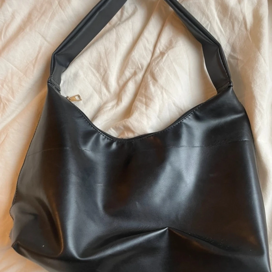 Svart axelväska - 1