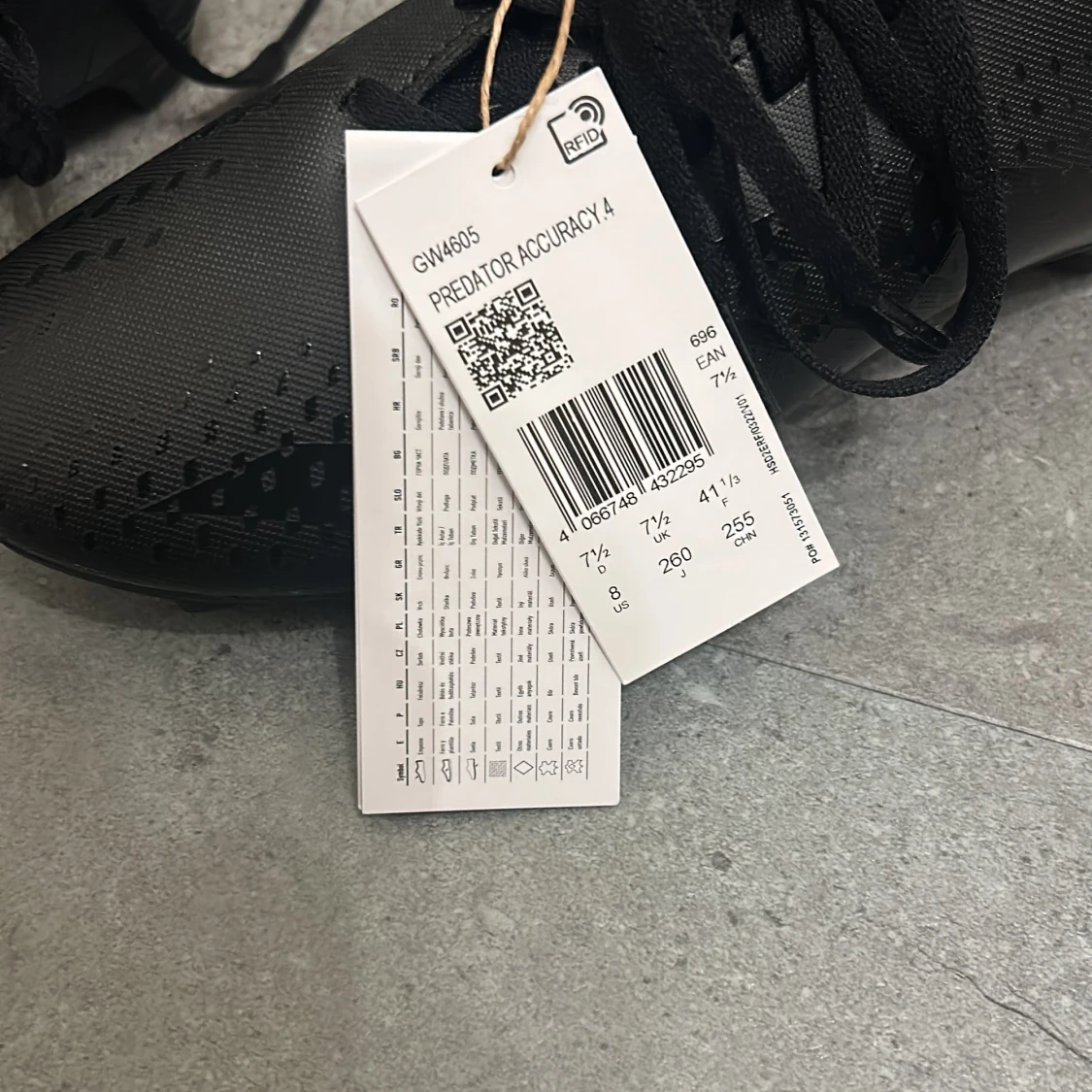 Adidas Predator Accuracy.4 fotbollsskor - 3