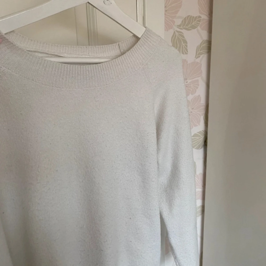 Vit stickad tröja från Vero Moda