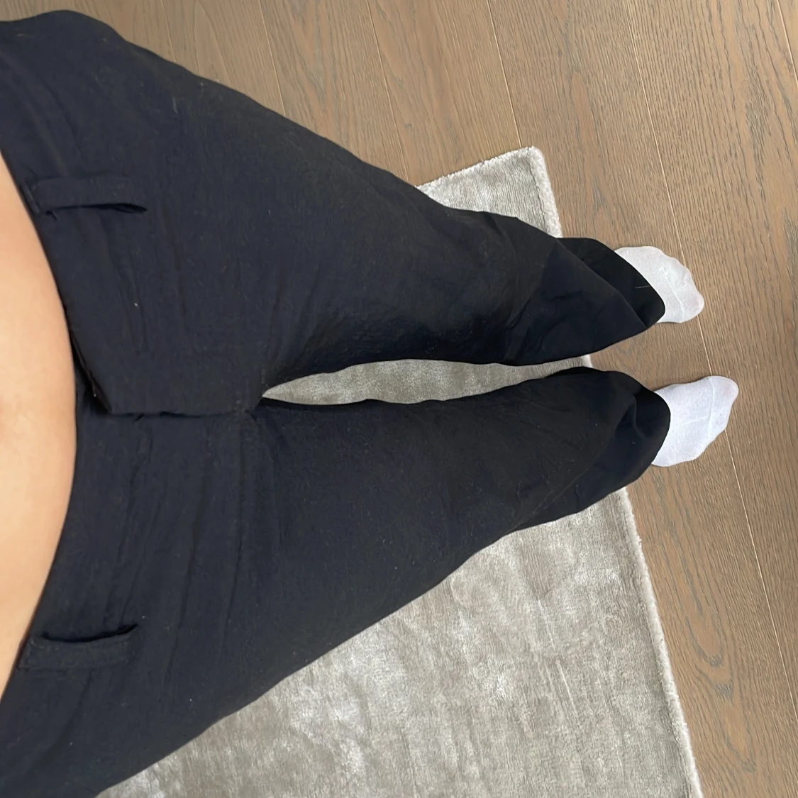 Low waist svarta kostymbyxor med raka ben - 1