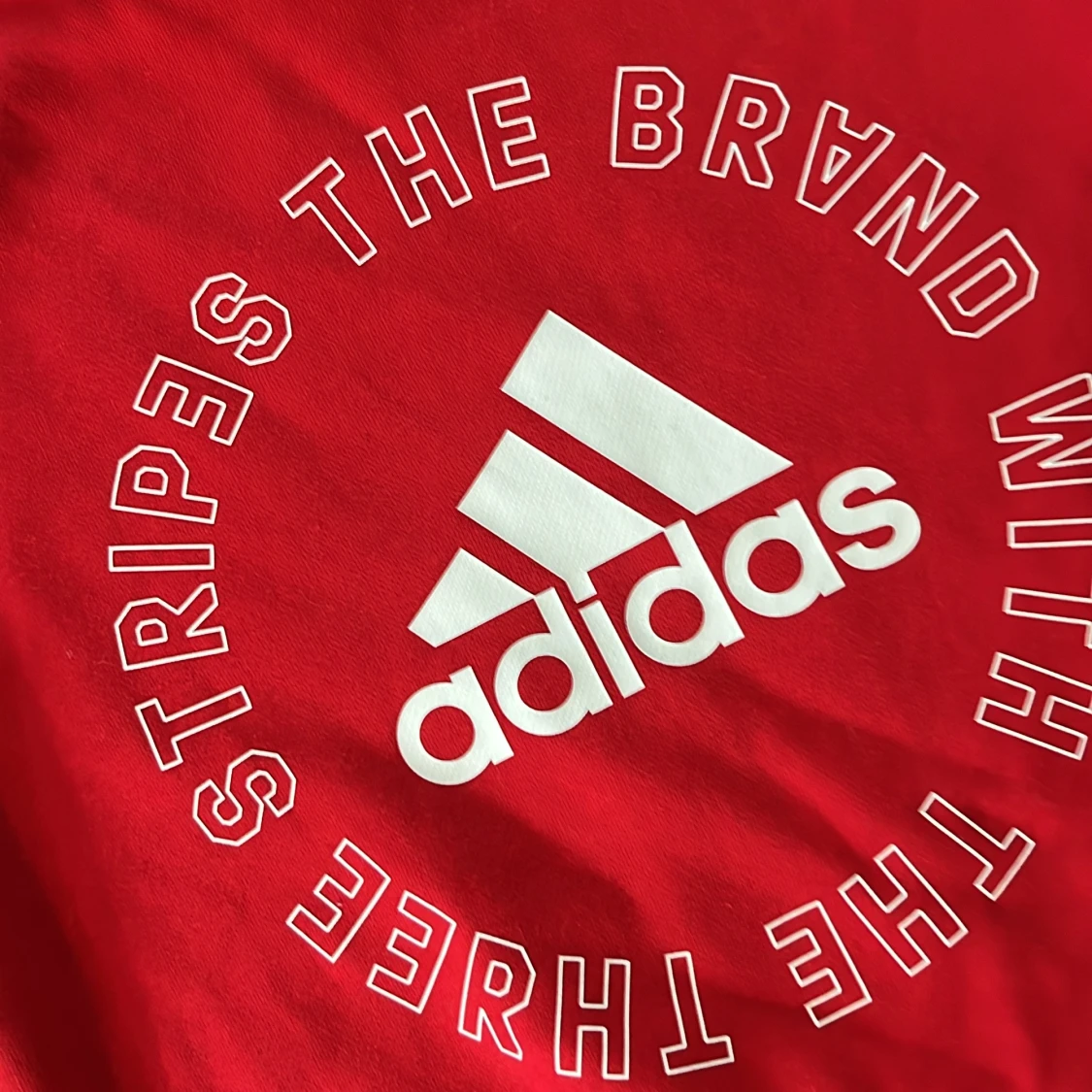 Röd långärmad Adidaströja - 1