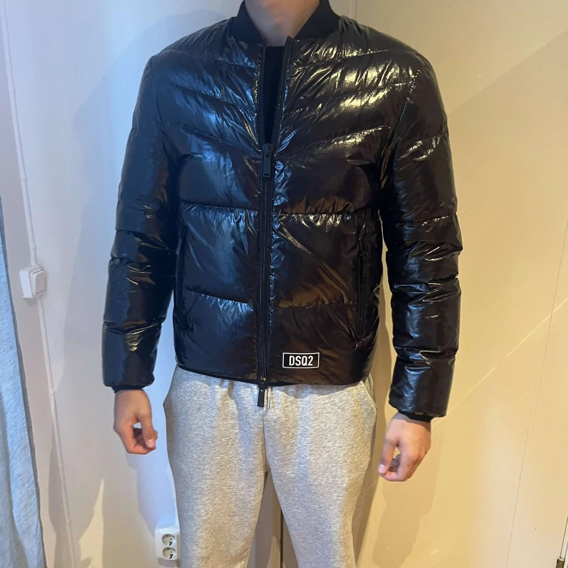Svart bomber pufferjacka från DSQ2  - 2