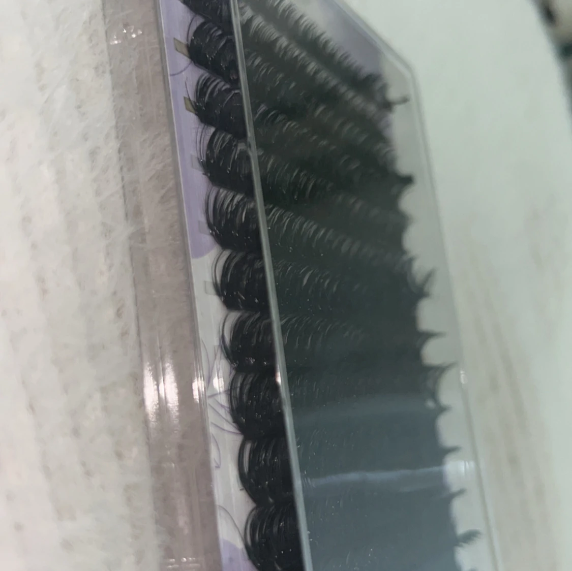 Svarta lösögonfransar i mixad längd - 1