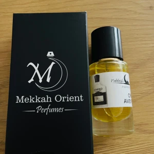 Parfym  - Över 300 parfymer av mycket kända märken.  Dam/Herr/Unisex  25-30 % parfymolja 180kr styck!! 20ml 
