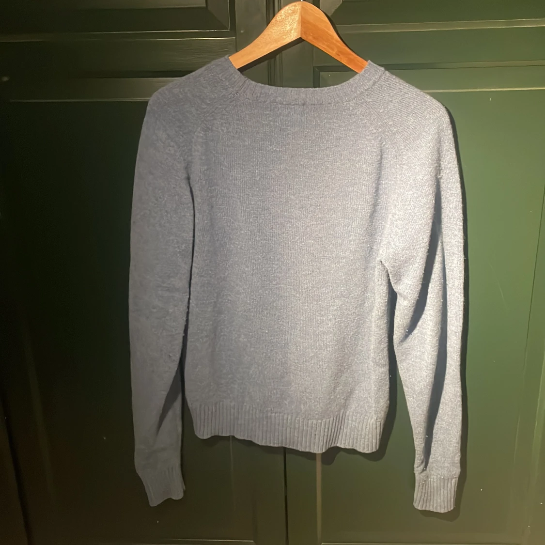 Blå stickad tröja från Uniqlo - 1