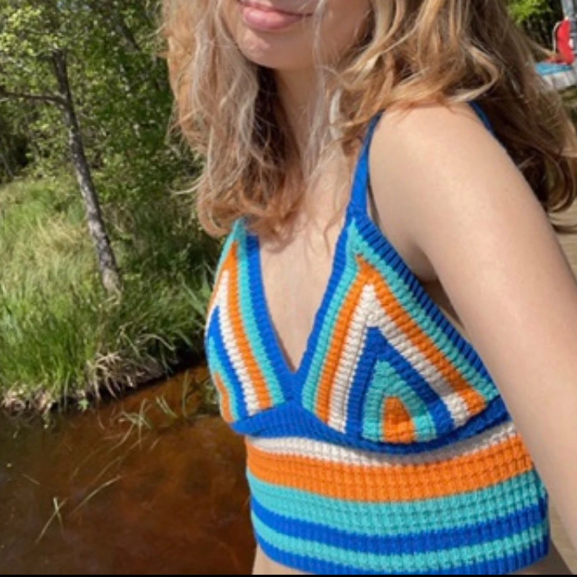 Färgglad virkad topp - 1