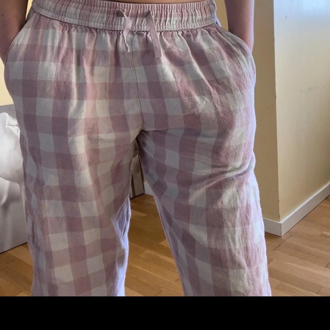 Rutig pyjamas byxa i rosa och vit - 2