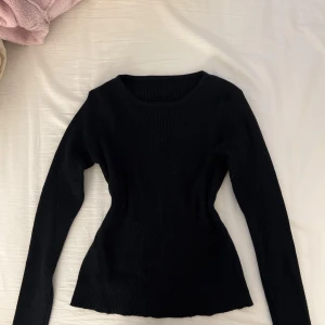 Topp/ tröja  - Super skön fin tröja som är ribbad☺️