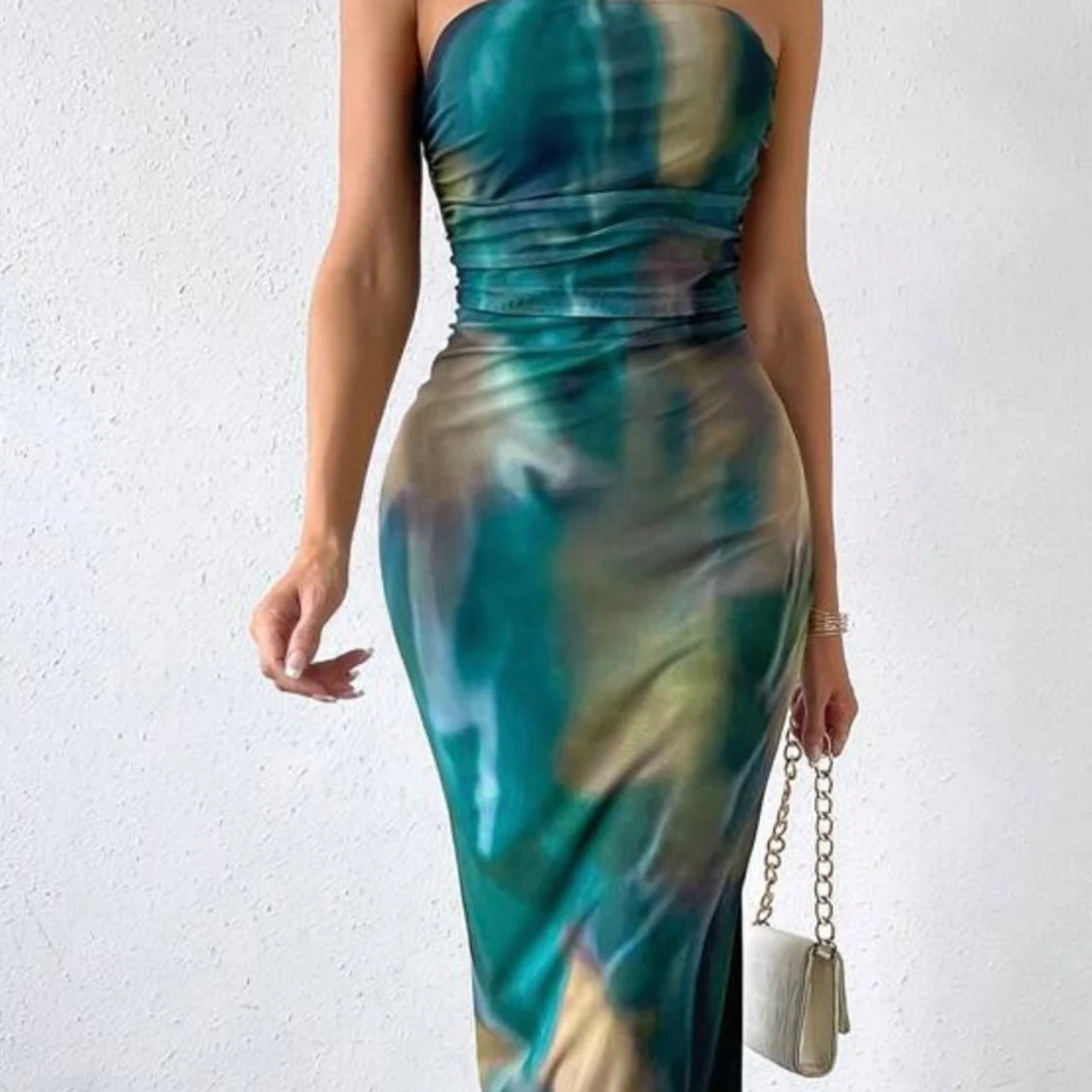 Axelbandslös klänningar med abstrakt mönster - 3