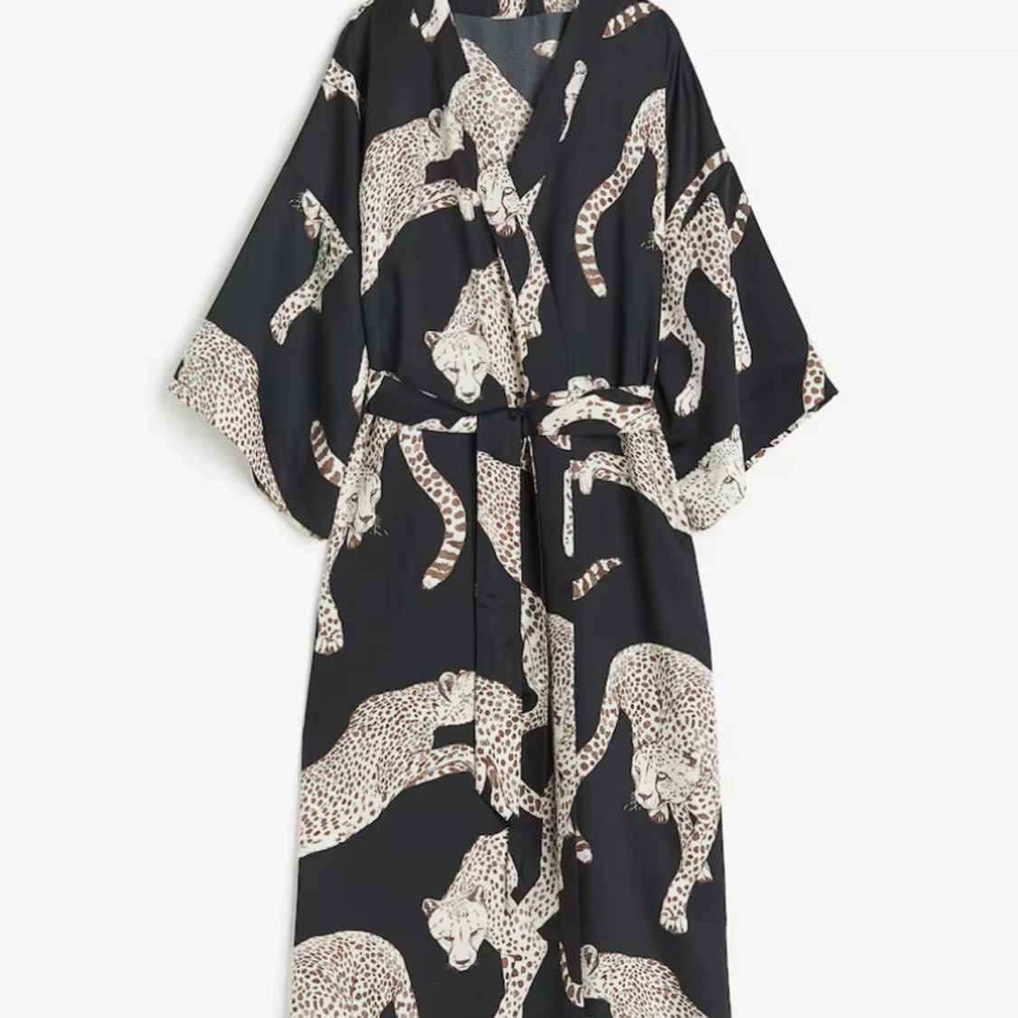 Svart kimono morgonrock med leopardmönster