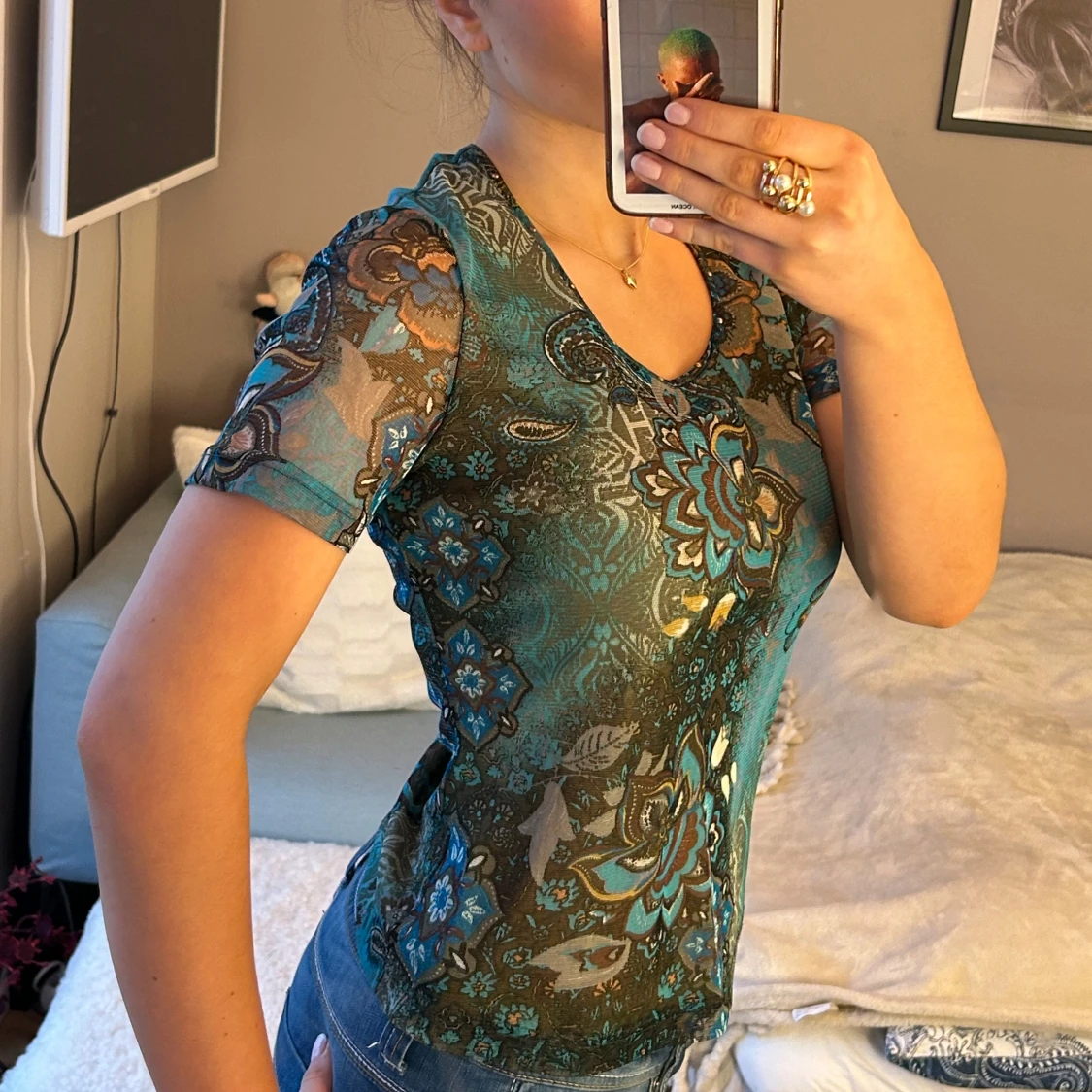 Blommig topp från Taifun