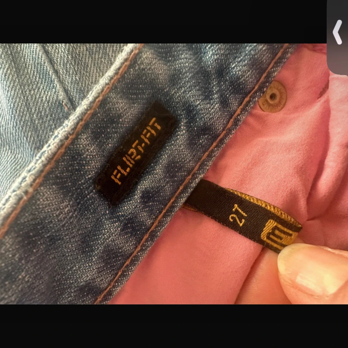 Blå jeans med slitningar från Miss Sixty - 2