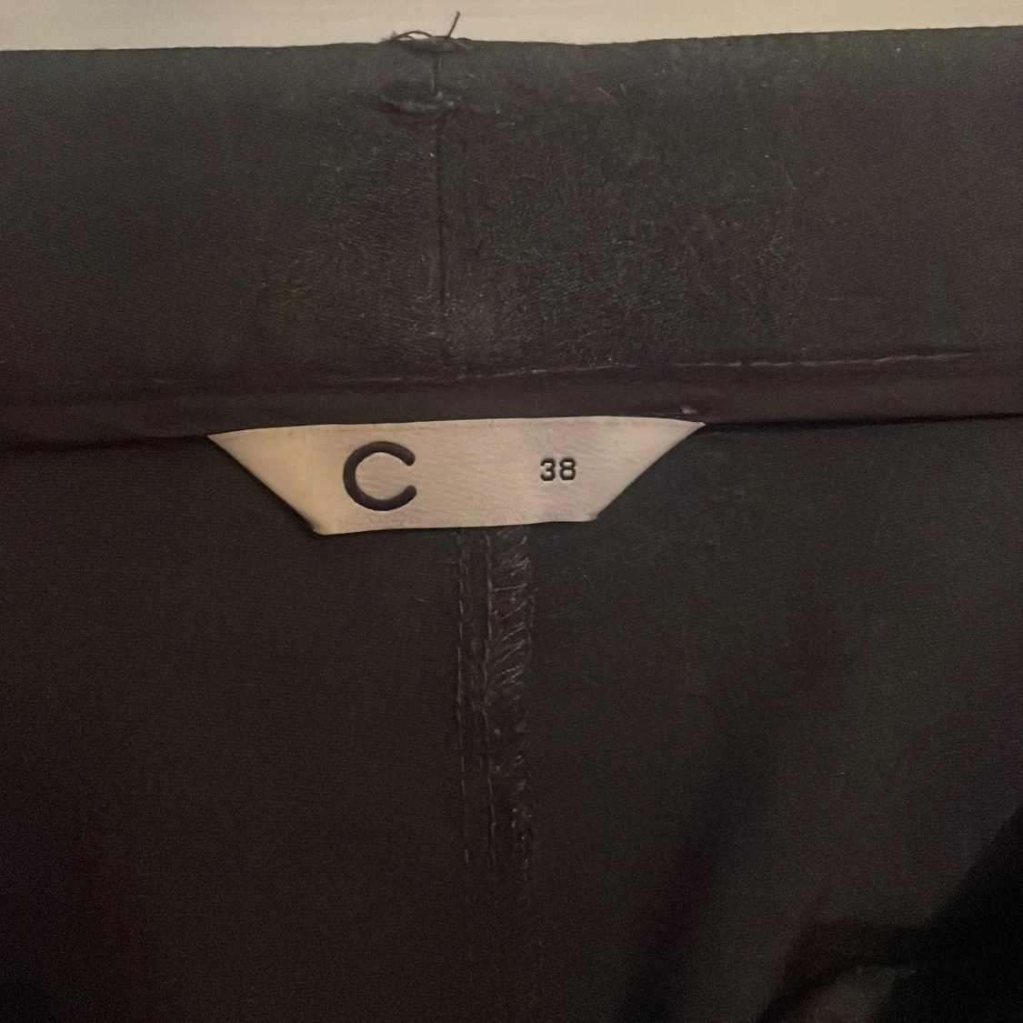 Gråa kostymbyxor med bootcut - 1