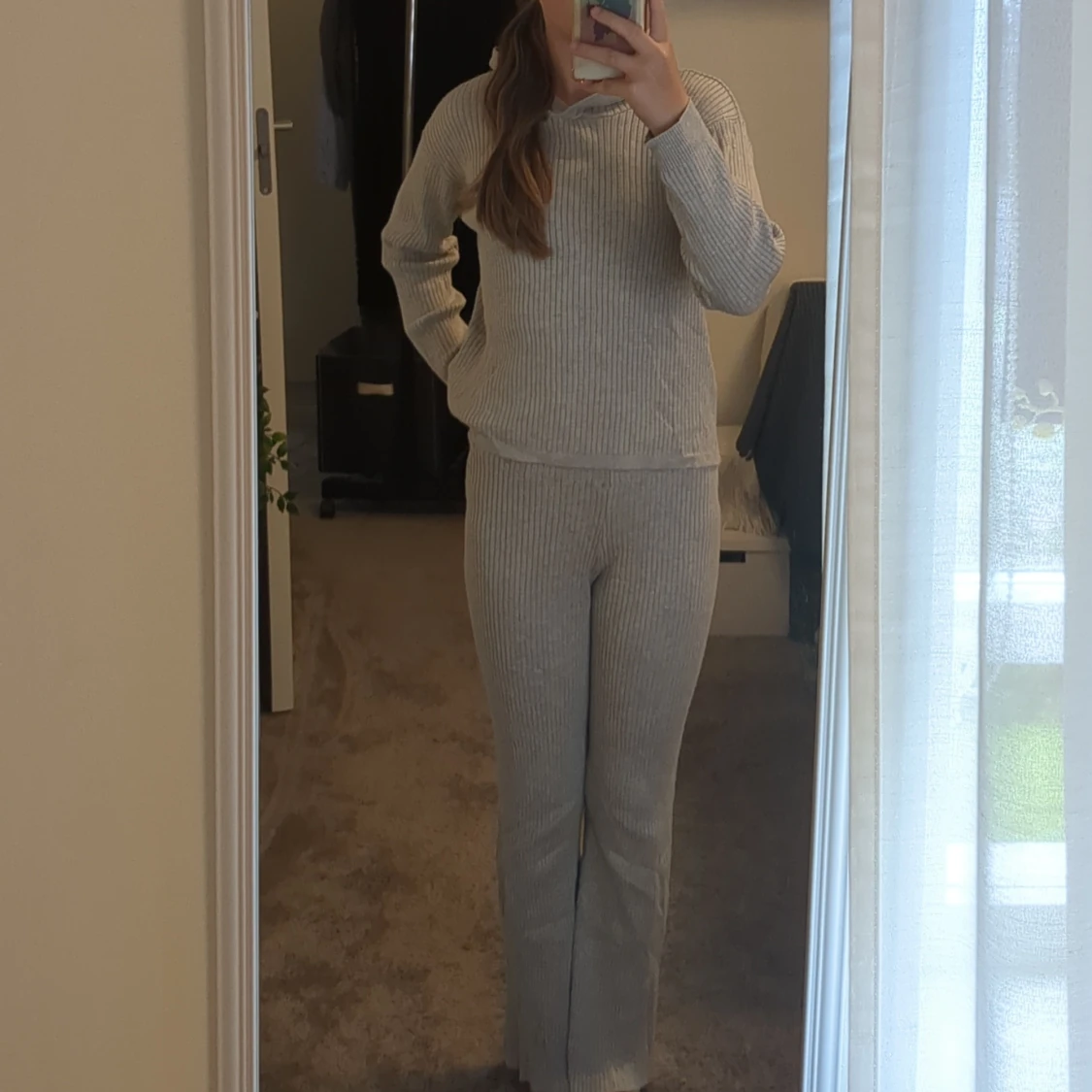 Ett grått ribbat set från lager 157 💞