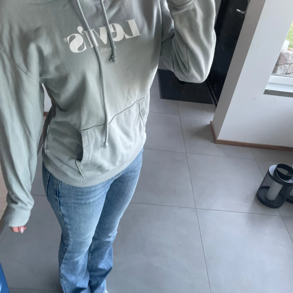 Ljusgrå/blå Levi's hoodie med tryck - 1