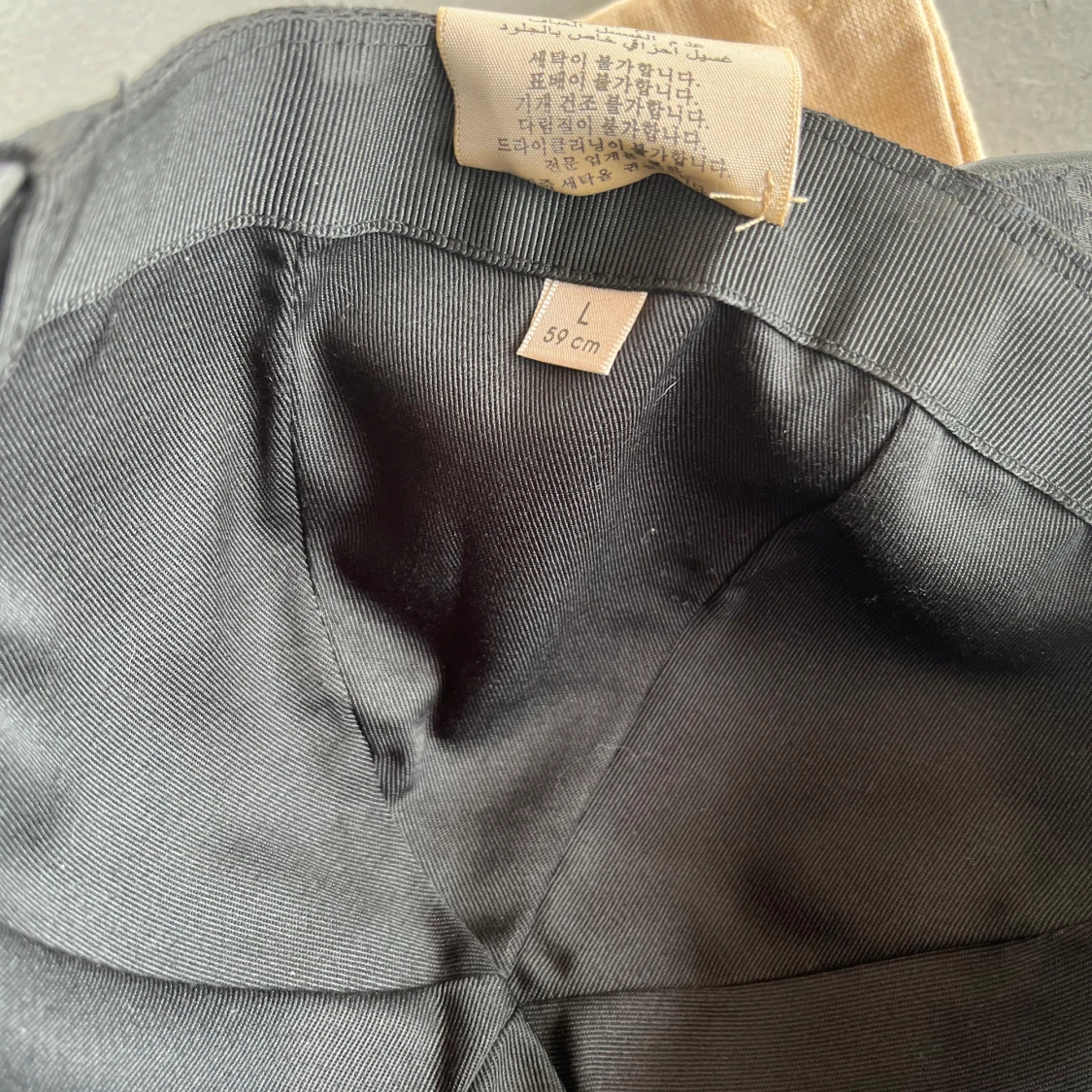 Svart keps från Gucci med GG-mönster - 3