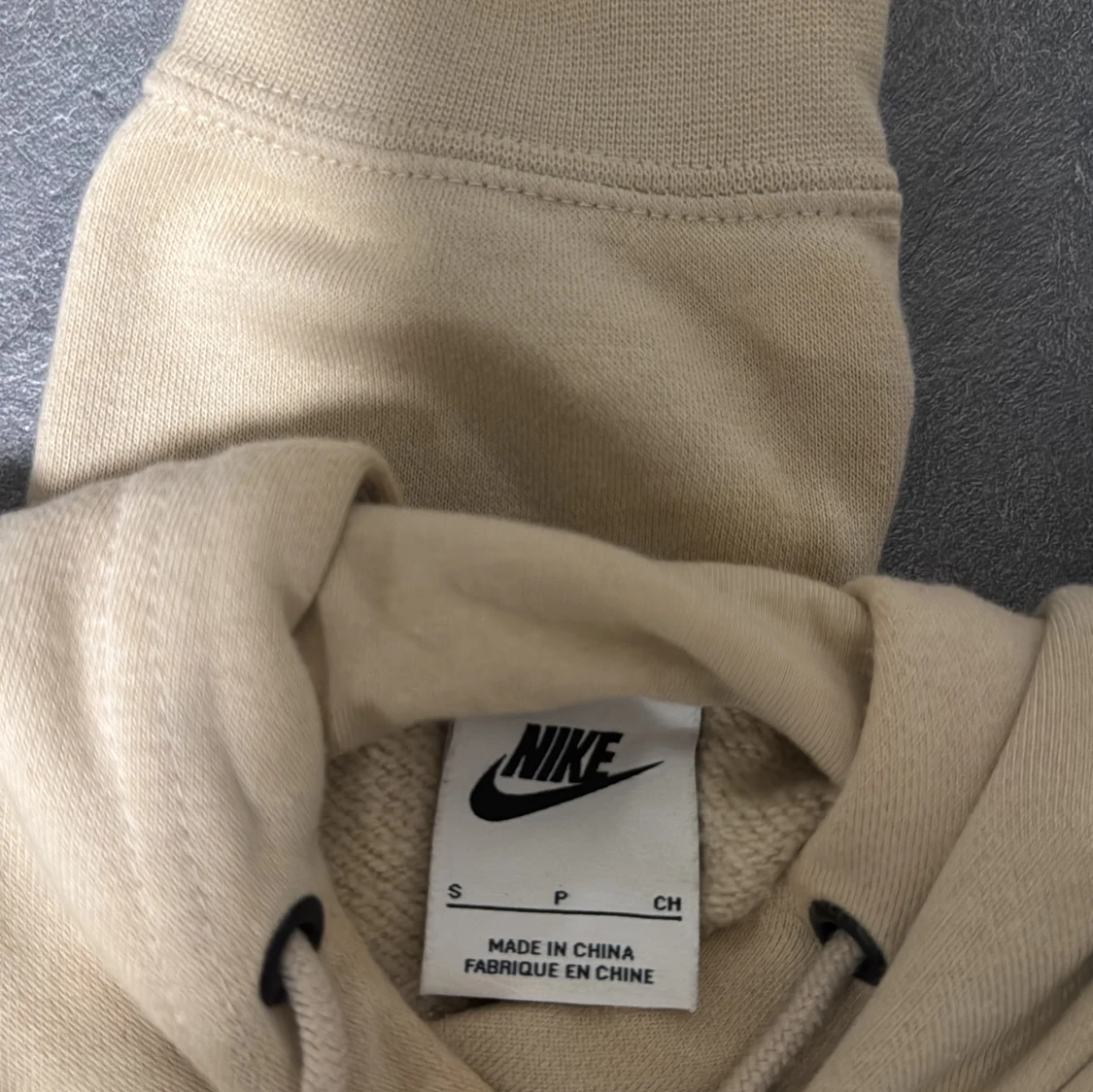 Beige sett  från Nike med logga - 1