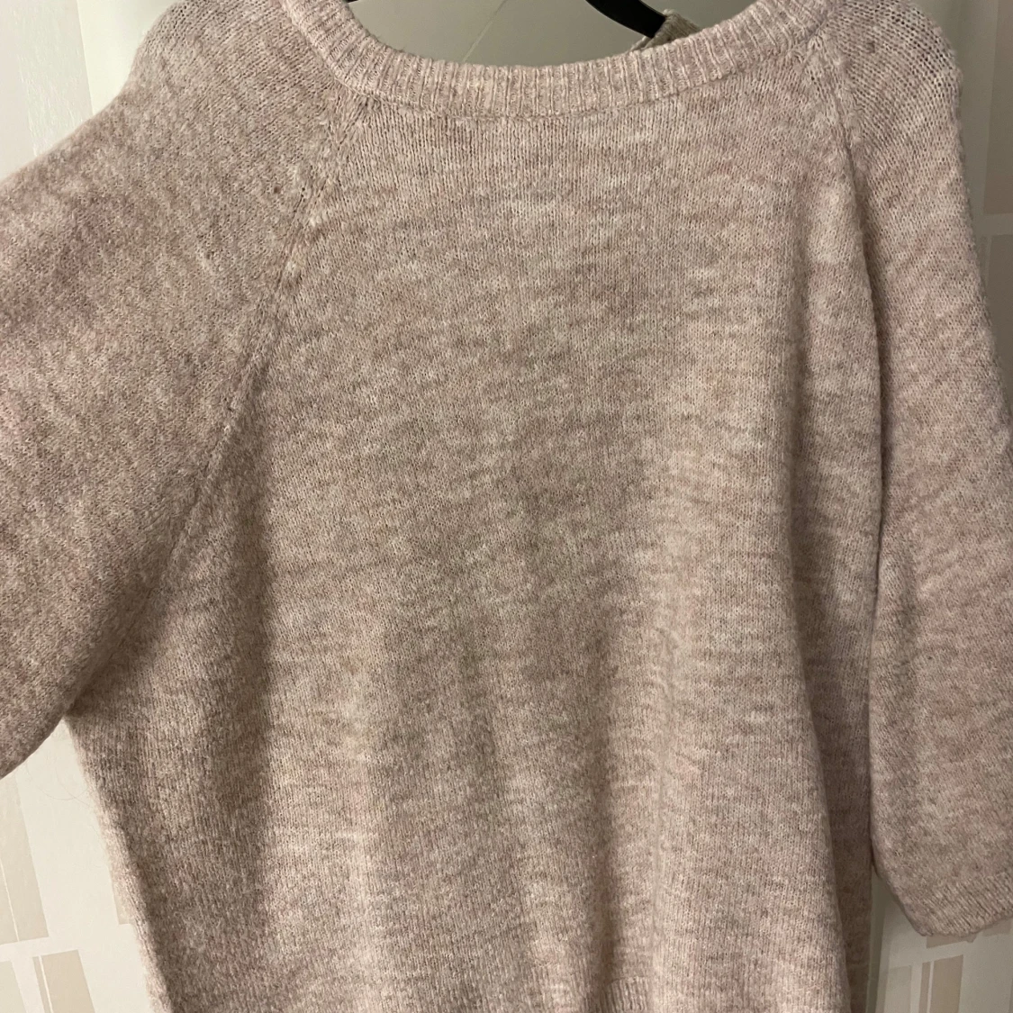 Beige stickad tröja från 157