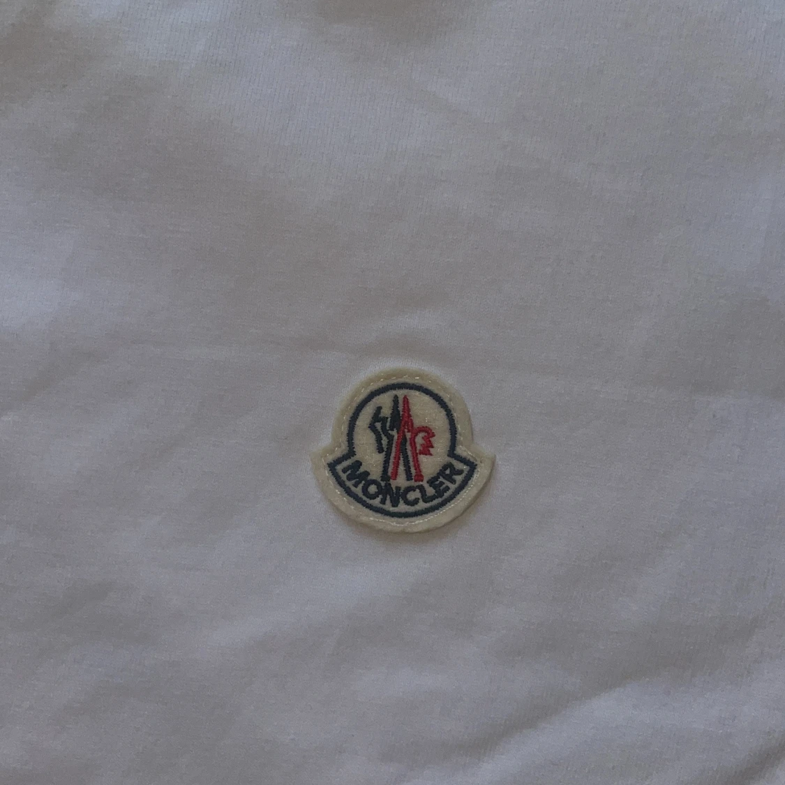 Vit Moncler t-shirt kvitto finns - 2