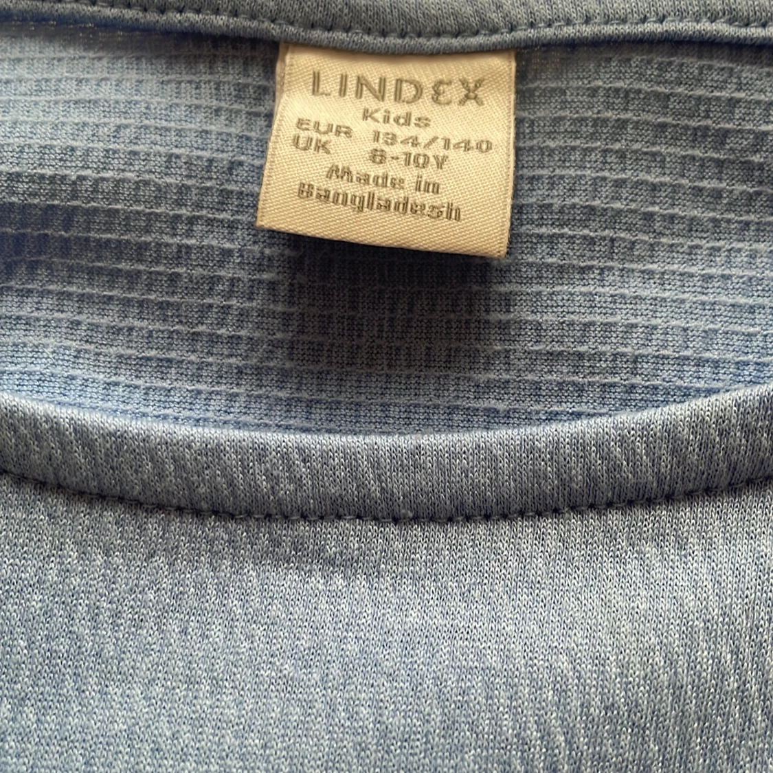 Blå volang blus från Lindex - 3