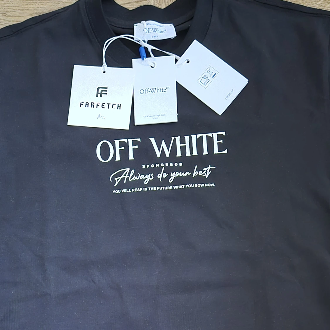 Off white T-shirt M 