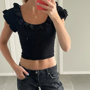 Svart topp - Jättegullig tröja från H&M
