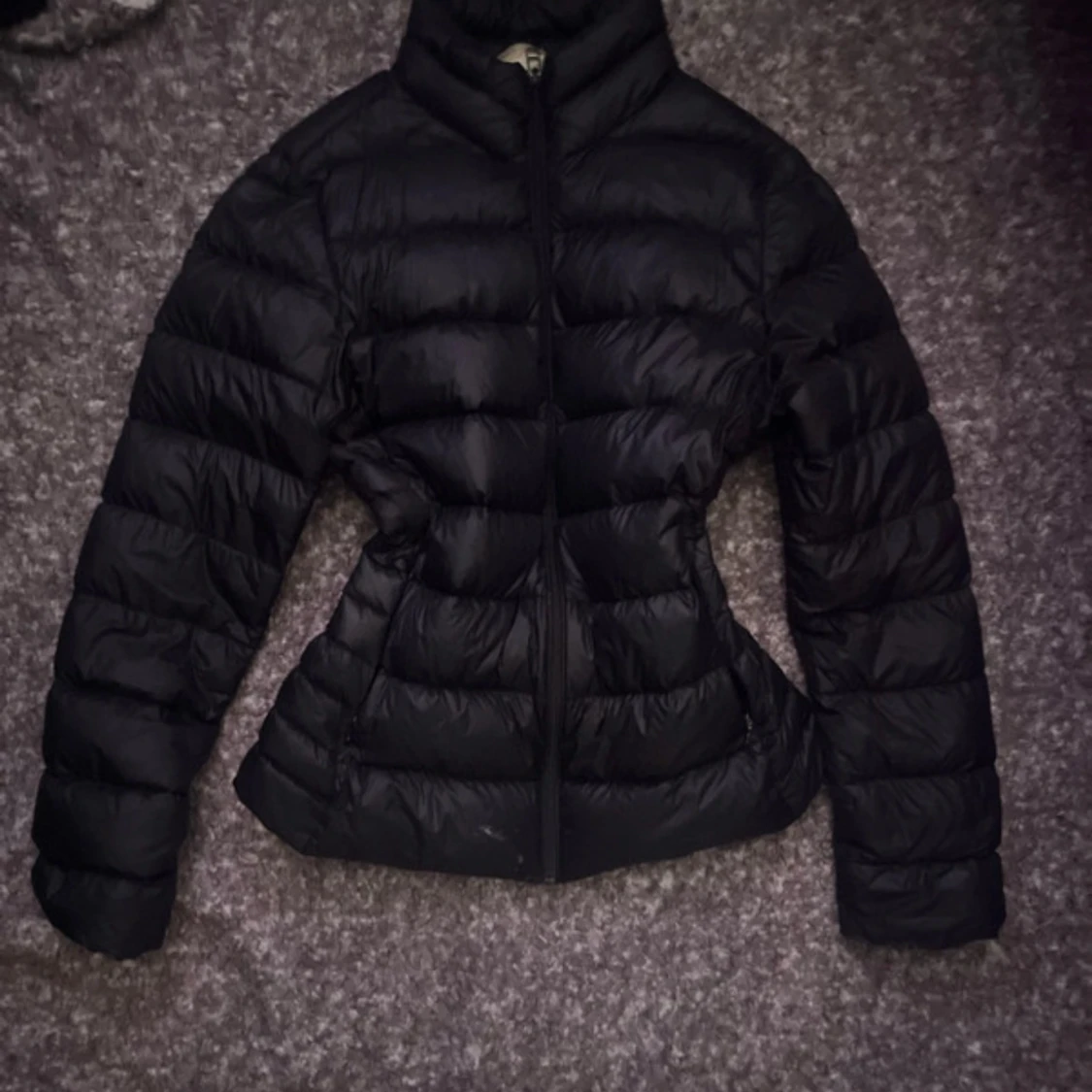 Svart pufferjacka från H&M L.O.G.G.