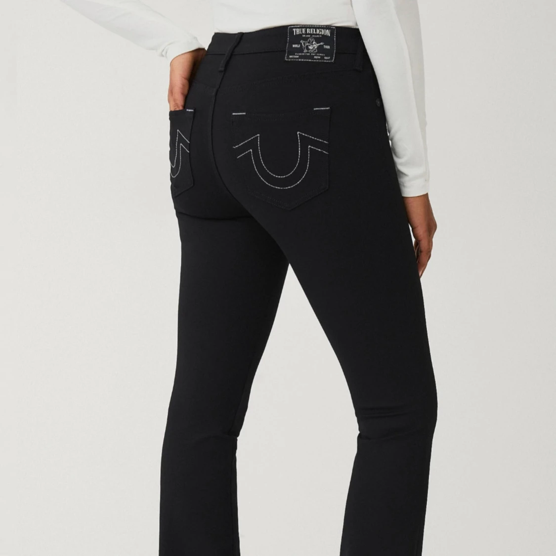 Svarta bootcut byxor True Religion