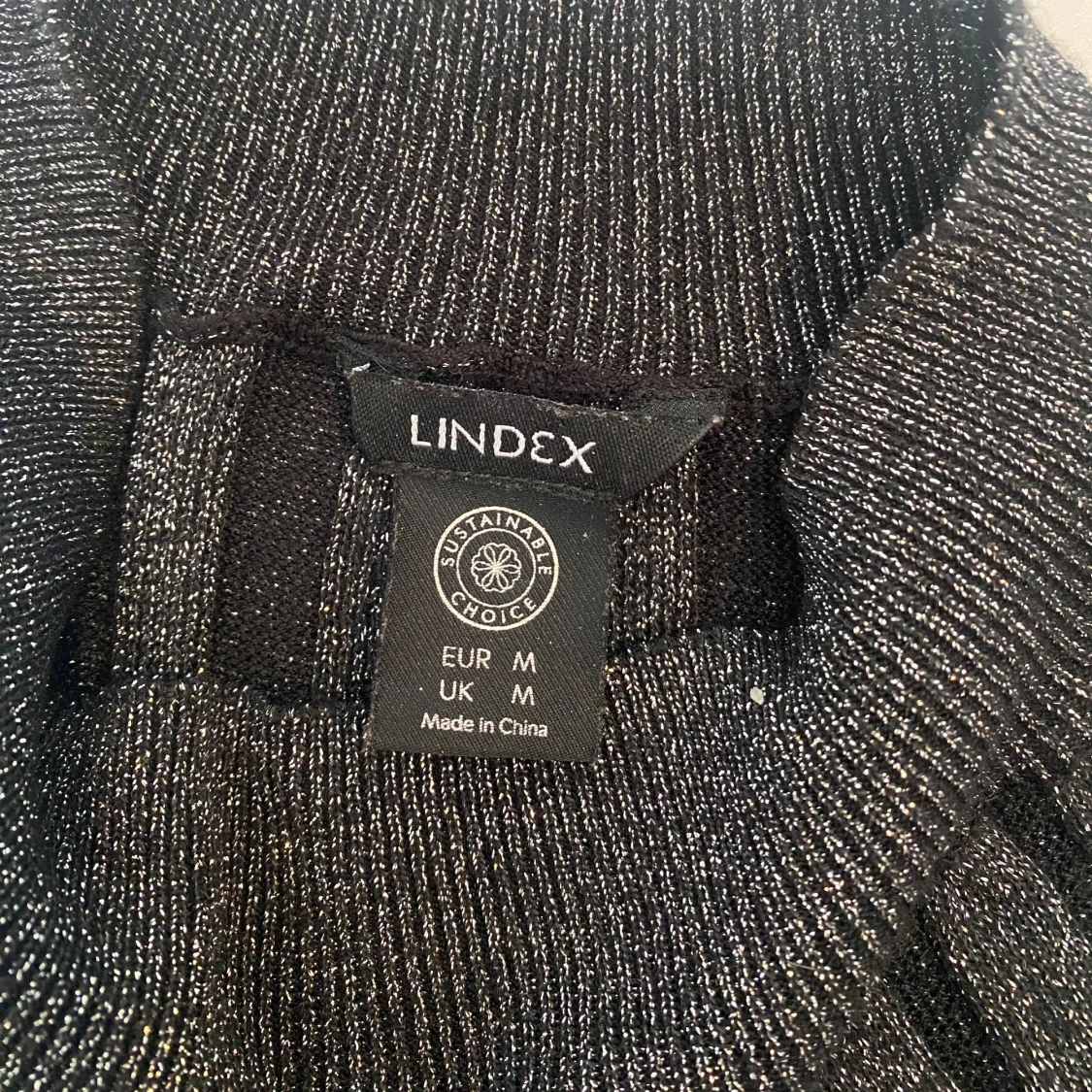 Glittrig randig tröja från Lindex - 2