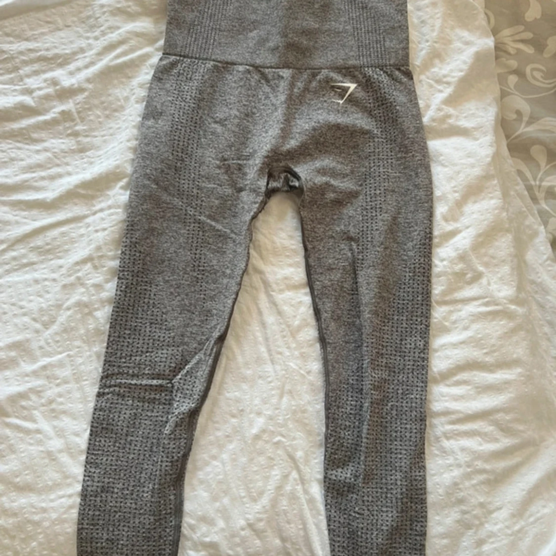 Grå seamless tights från Gymshark - 1